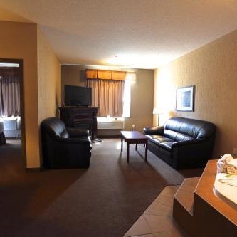 Lakeview Inns & Suites - Fort Nelson Thumbnail