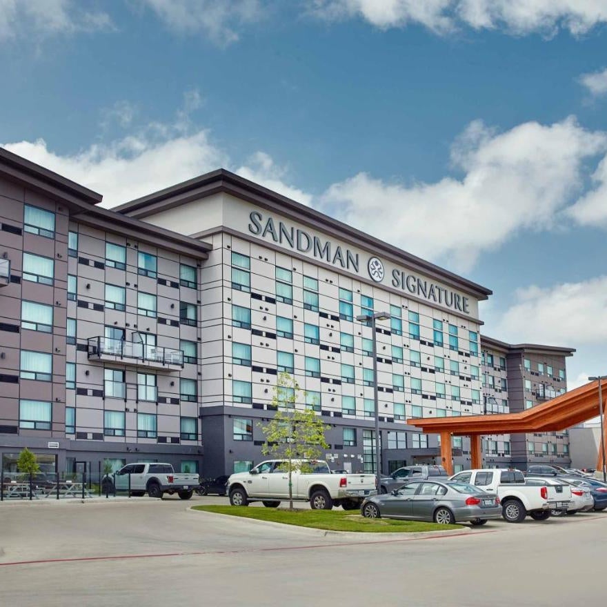 Sandman Signature Dallas Las Colinas Hotel & Suites Thumbnail
