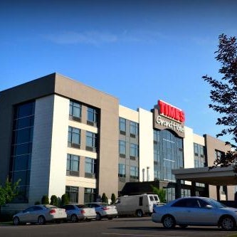 Grand Times Hotel - Aeroport de Quebec Thumbnail