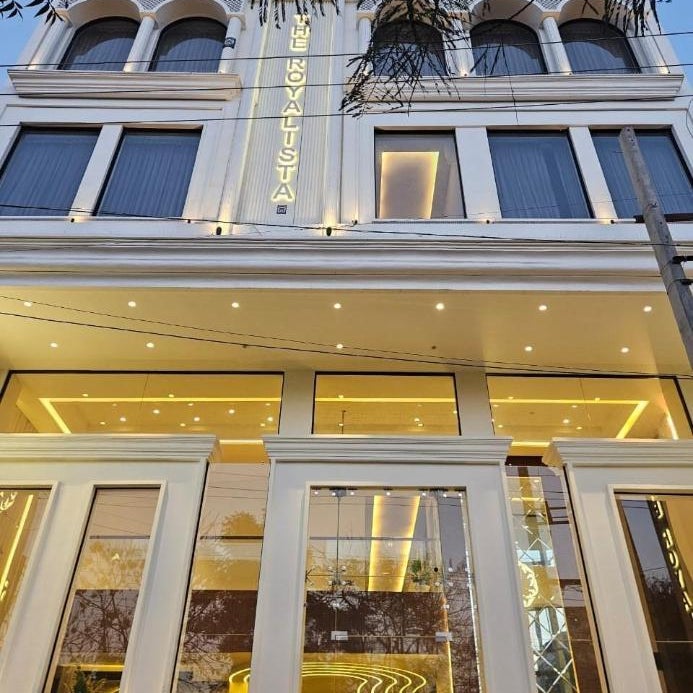 HOTEL THE ROYALISTA