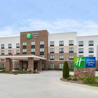 Holiday Inn Express & Suites Monroe By IHG