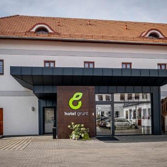 Hotel Grunt