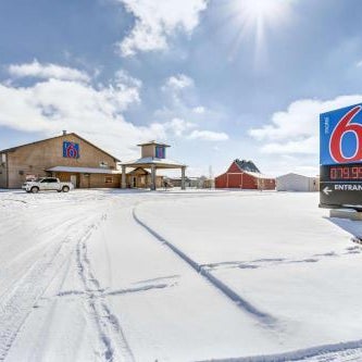 Joys Inn Innisfail, AB Thumbnail