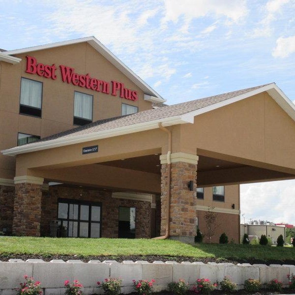 Best Western Plus Hiawatha Hotel Thumbnail