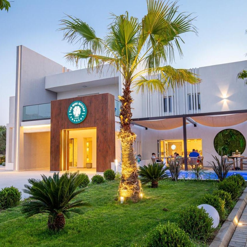 The Mini Resort