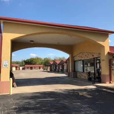 Kings Inn Mexia Thumbnail