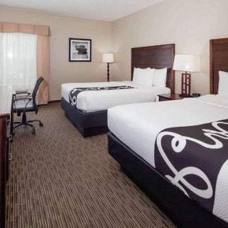 La Quinta Inn & Suites by Wyndham Inglewood Thumbnail