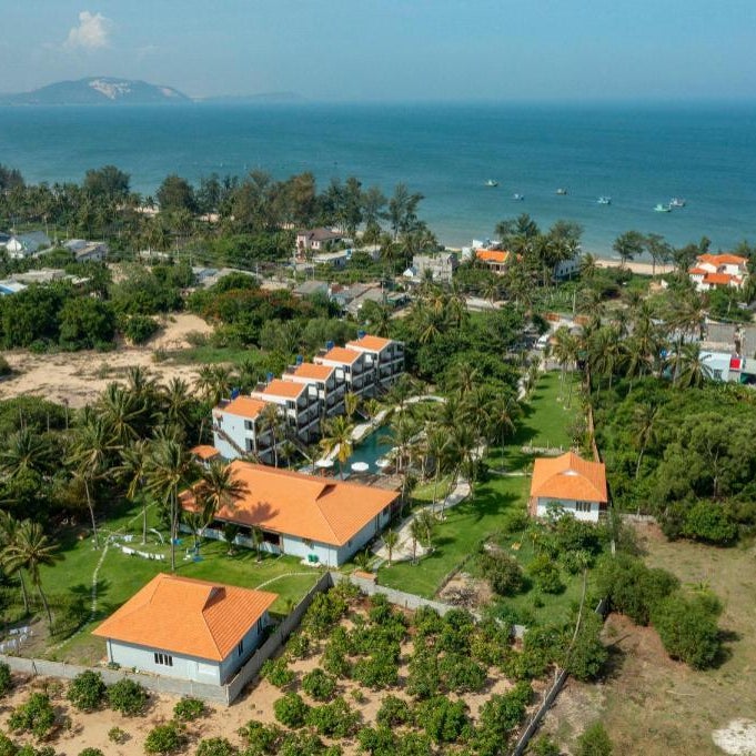 Charm Hon Rom Villas Resort