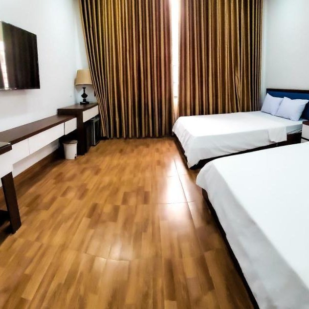 Cat Ba Charm Island Hotel