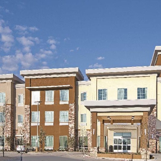 La Quinta Inn & Suites by Wyndham Fort Worth West I-30 Thumbnail