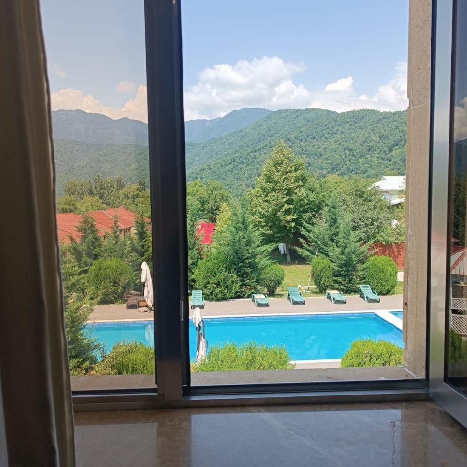 Bliss Inn Hotel Gabala Vandam Thumbnail