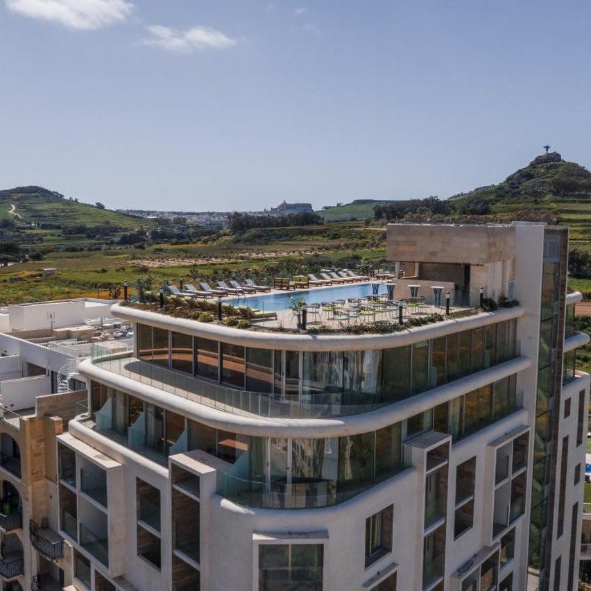 Reef Hotel & Spa
