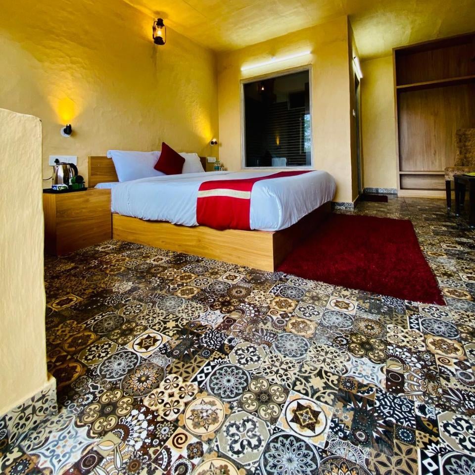 Aachman Nature Valley Resort MASHOBRA - with swimming pool