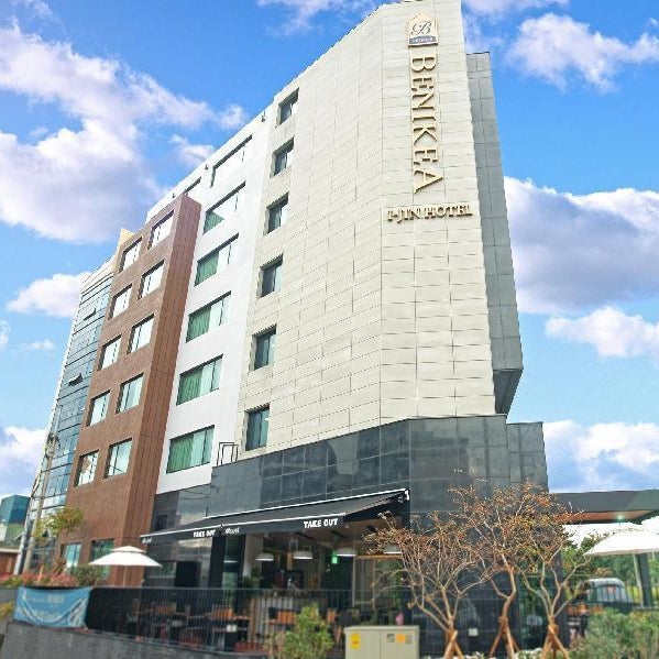 I-Jin Hotel