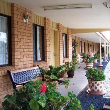 Three Ways Motel