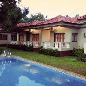 Casa De Royale Resort