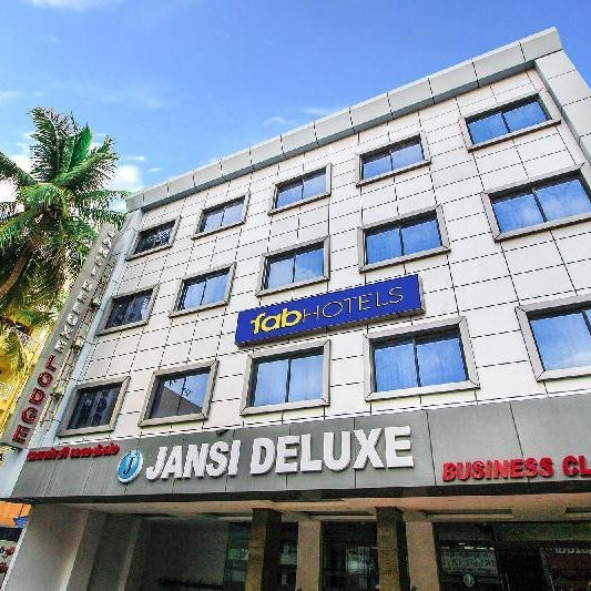 FabHotel Jansi Deluxe - Nr. Gandhipuram Bus stand