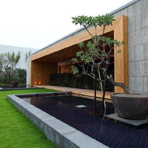 H Villa Inn