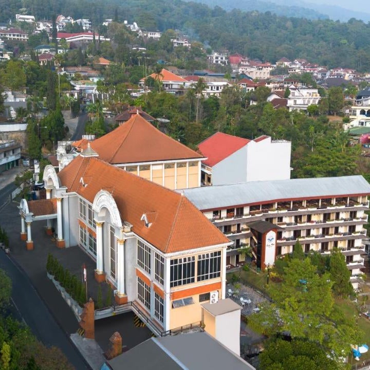 Royal Hotel and Convention Tretes Thumbnail