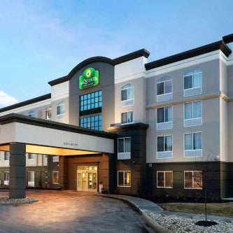 La Quinta Inn & Suites by Wyndham Omaha Airport Downtown Thumbnail