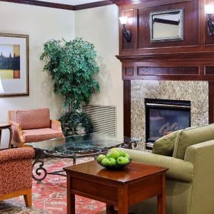 Country Inn & Suites by Radisson, Elgin, IL Thumbnail
