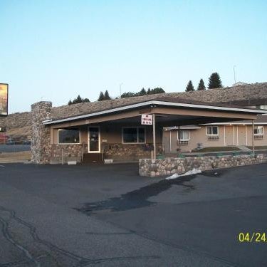 A Wyoming Inn Thumbnail