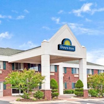 Days Inn & Suites by Wyndham Siler City Thumbnail
