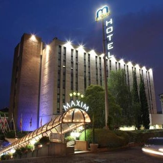 Hotel Maxim Thumbnail