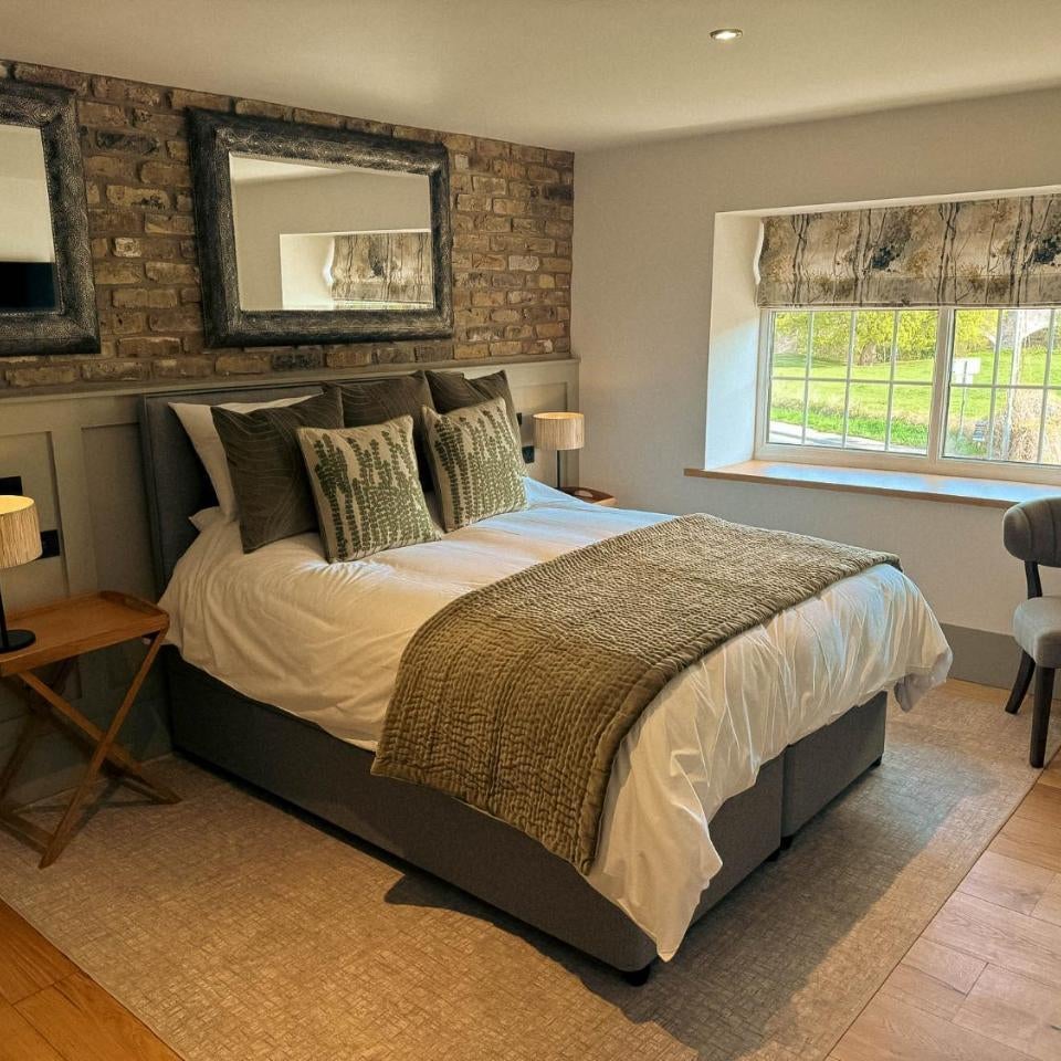 Rooms at The Vine Tree
