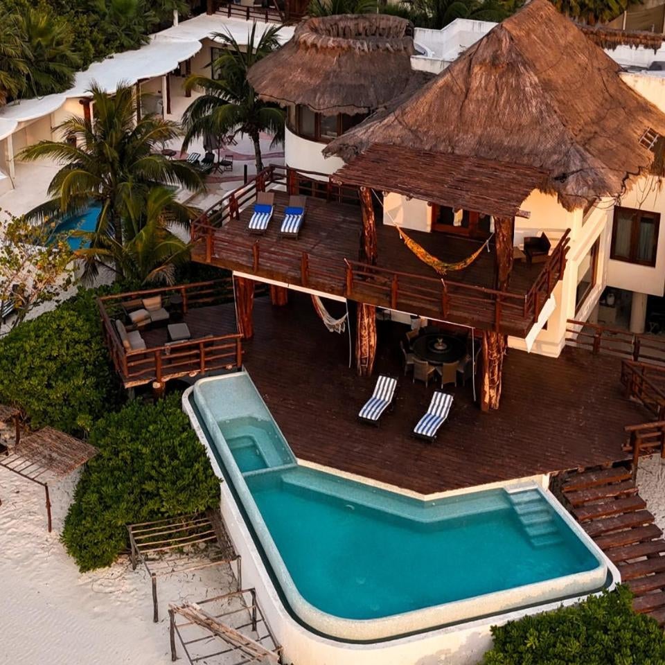 DK Luxury Ocean Front Villa - Adults Only