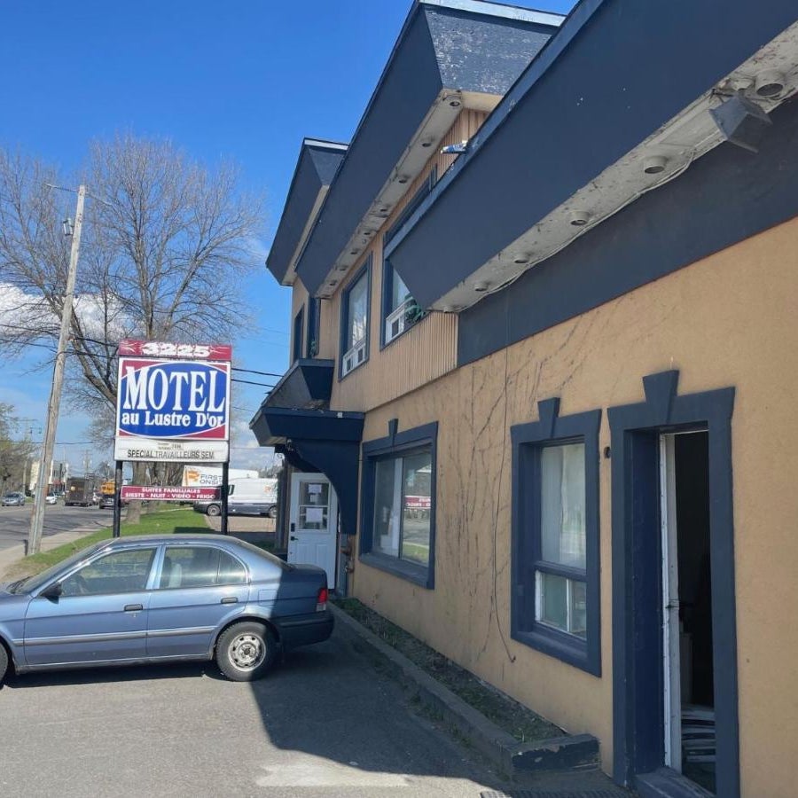Motel Lustre D'or Thumbnail