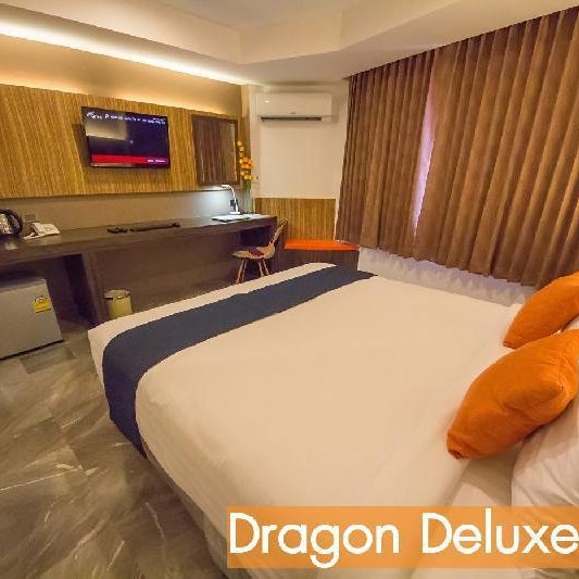 Dragon River Avenue Hotel