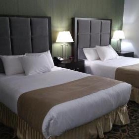 Paradise Inn and Kitchenette Suites Redwater