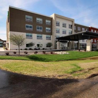 Holiday Inn Express & Suites Fond Du Lac By IHG Thumbnail