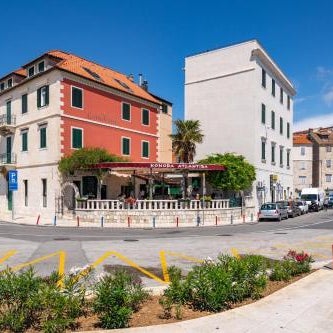 Galeria Valeria Seaside Downtown - MAG Quaint & Elegant Boutique Hotels Thumbnail