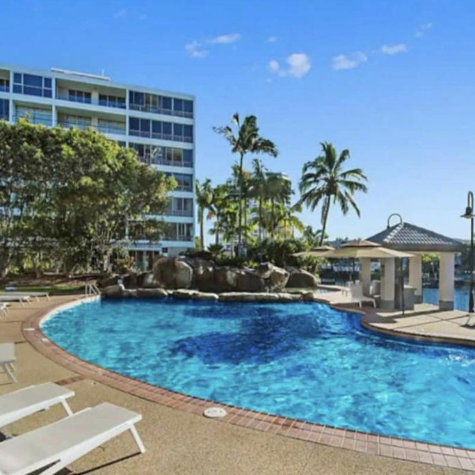 Paradise Island Resort & Gardens - Gold Coast Surfers Paradise
