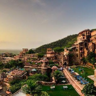 Neemrana Fort-Palace