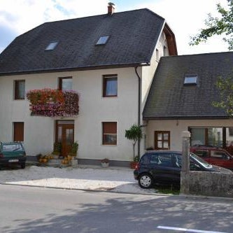 Apartmaji pri Ticelnu
