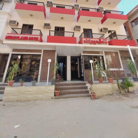 Merry Land Hotel & Roof Top Nile Restaurant Luxor Thumbnail