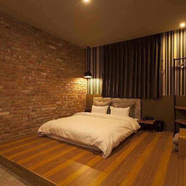 Hotel Gray