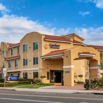Comfort Inn & Suites Ventura Beach Thumbnail