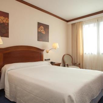 Hotel Villa De Almazan