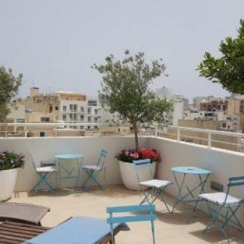 D Townhouse Boutique Suites Thumbnail