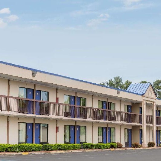 Knights Inn - Fredericksburg Thumbnail