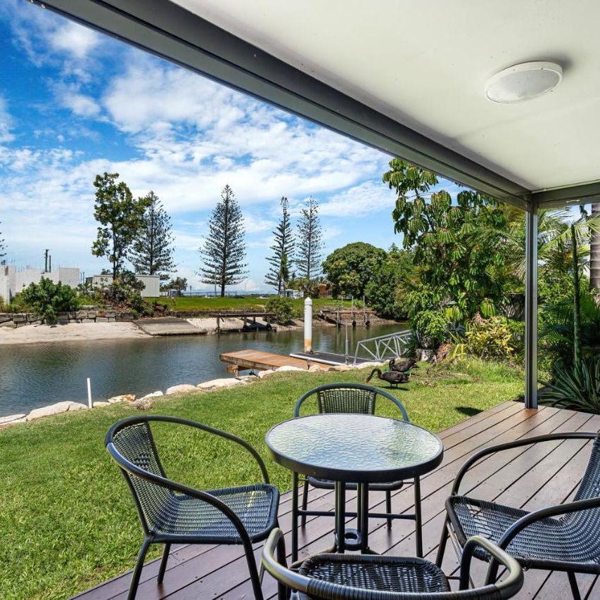 Canal Luxury Living & Boat Ramp Coastalcoastretreats
