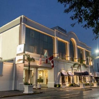Plaza de Oro Thumbnail
