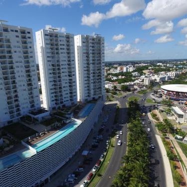 Suites Malecon Cancun Thumbnail