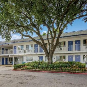 Motel 6-Conroe, TX Thumbnail