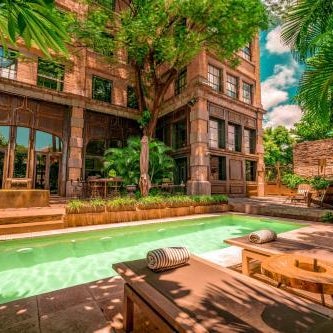 Factoria Hotel