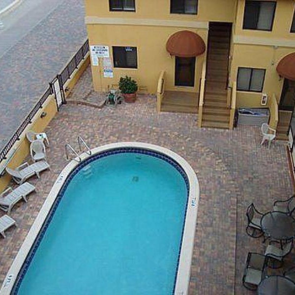 Hollywood Sands Resort a VRI Resort Thumbnail